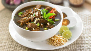 Nasi Rawon (Traditional Indonesian Beef Soup)