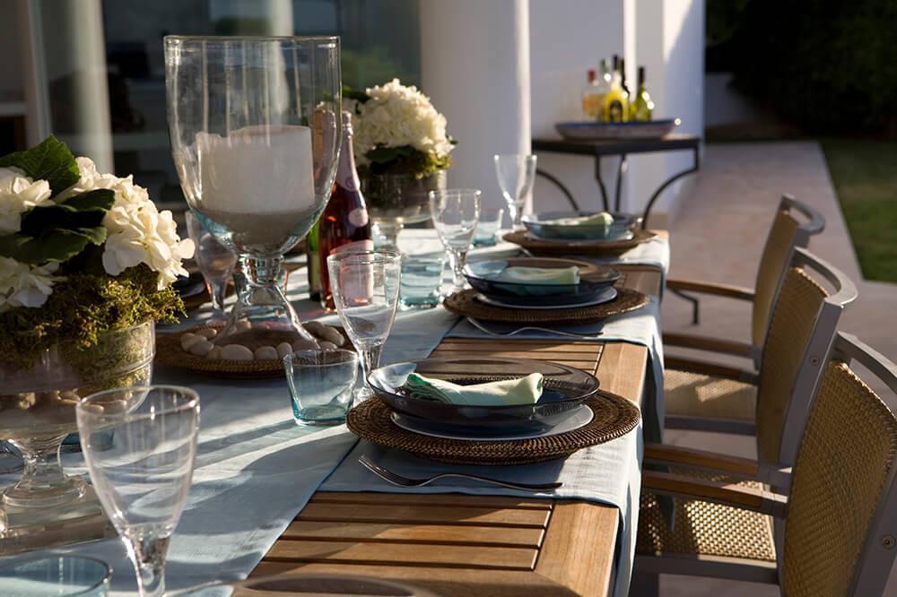 Outdoor Tableware, Placemats and Table Runners