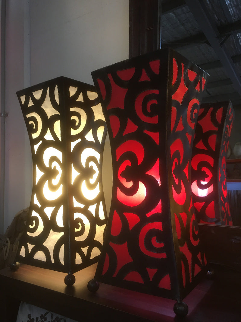 Balinese Iron Silhouette Table Lamp